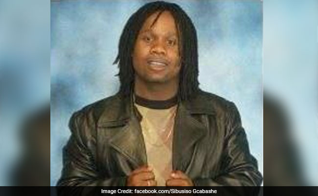 South African Man Posed As Reincarnation Of Dead Singer South African Man Posed As Reincarnation Of Dead Singer