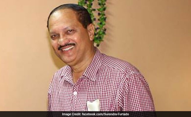 ...जब तस्वीर खिंचाने के चक्कर में गंदे नाले में गिर पड़े पणजी के मेयर ...जब तस्वीर खिंचाने के चक्कर में गंदे नाले में गिर पड़े पणजी के मेयर