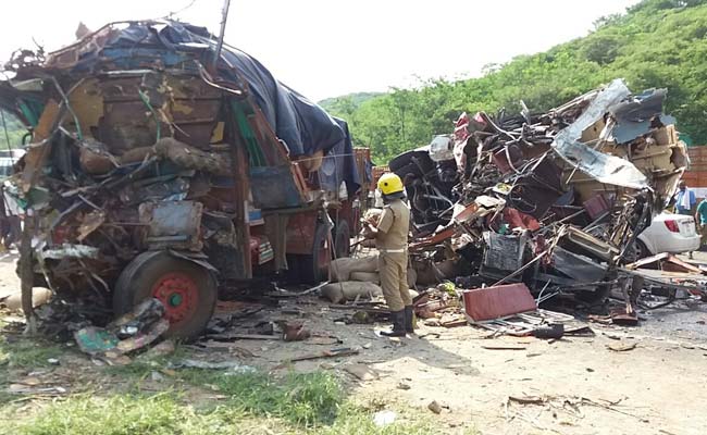 Two Children Among Eight Dead In Car-Truck Collision In Tamil Nadu