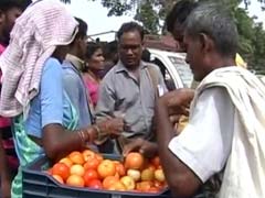 In Tomato Crisis, Rajasthan's 'Mummy-Daddy' Come To Telangana's Rescue