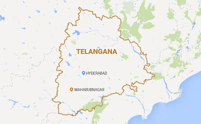 4 Persons Killed, 3 Injured In Road Accident In Telengana's Mahabubnagar