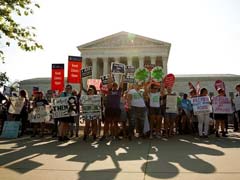 US Supreme Court Strikes Down Restrictive Texas Abortion Law