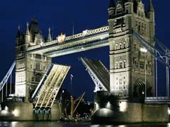 Britain's Iconic Tower Bridge To Close For Repairs