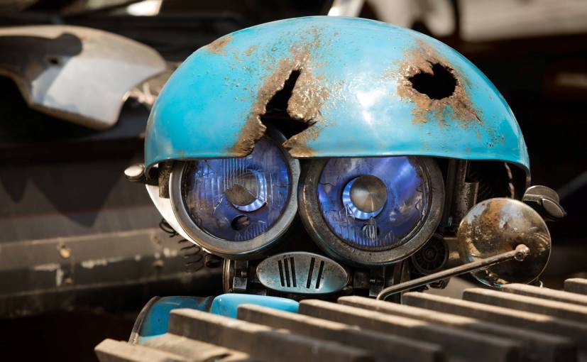 Transformers 5: Michael Bay Introduces a New Character that Transforms into a Vespa