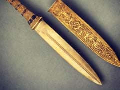 Tutankhamun Dagger Likely Made From Meteoric Iron: Study