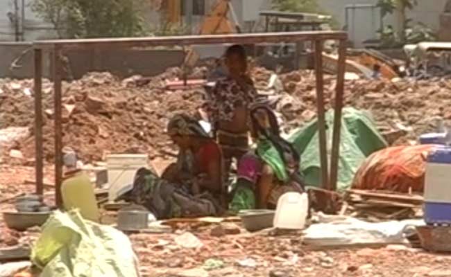 300 Families Left Homeless In Vadodara After Demolition Drive