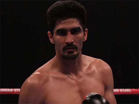 मेरे ऊपर कोई अतिरिक्त दबाव नहीं : स्टार मुक्केबाज विजेंदर सिंह