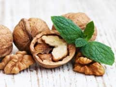 Eating Omega-6 Rich Foods Like Walnuts and Soybean May Reduce the Risk of Diabetes: Study
