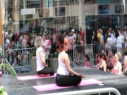 International Yoga Day: New York Celebrates Yoga Day with 'Mind Over Madness' International Yoga Day: New York Celebrates Yoga Day with 'Mind Over Madness'