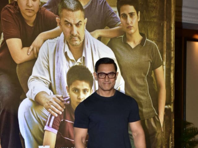 Aamir Khan's Dangal Trends. Twitter Delivers Verdict on Poster