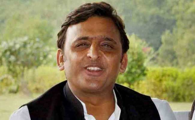 Akhilesh Yadav Backs Rahul Gandhi's 'Dalali' Remark