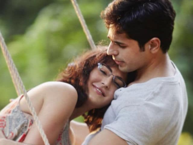 Sidharth Malhotra Talks About Working With Katrina in Baar Baar Dekho