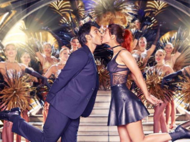 Ranveer Singh, Vaani Kapoor Can't 'Stop Kissing' in New <I>Befikre</i> Poster