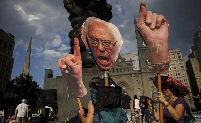 Actors, Delegates Protest On Quiet Day 3 Of Democratic Convention