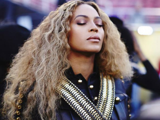Beyonce Writes 'No Violence Will Create Peace' After Dallas Shooting