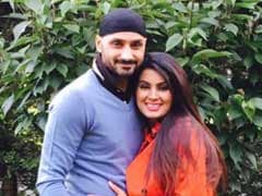 Geeta Basra And Harbhajan Singh's Twitter Conversation Will Give You Diabetes