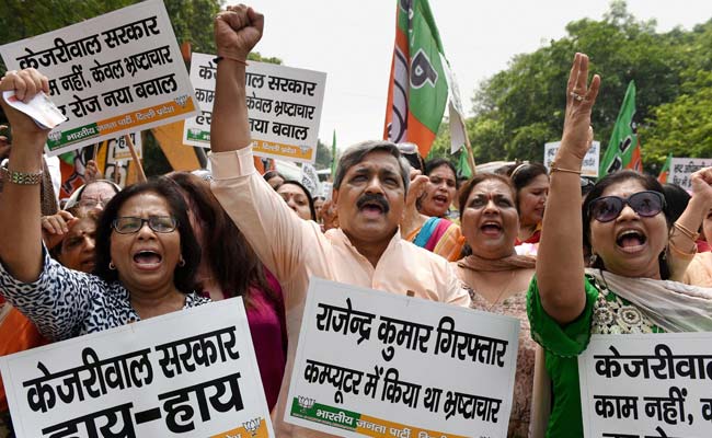 Delhi BJP Stages Protest, Demands Arvind Kejriwal's Resignation