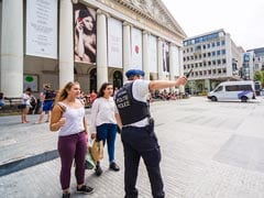 Brussels Police Surround 'Bomb Suspect', Cordon Off City Centre