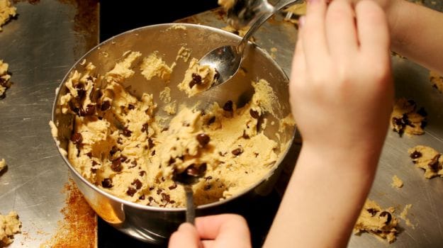 Stop Licking Cookie Dough Off Your Spoon, It's May Not Be Safe!