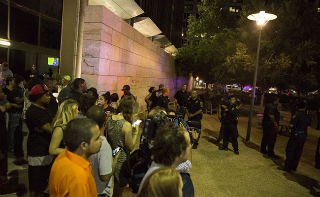 Dallas Police Chief: Negotiations Underway At Parking Garage