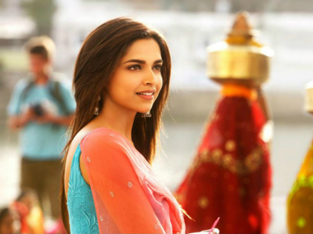 Deepika Smiles: Pics That'll Make You Watch <I>Yeh Jawaani Hai Deewani</i> Again