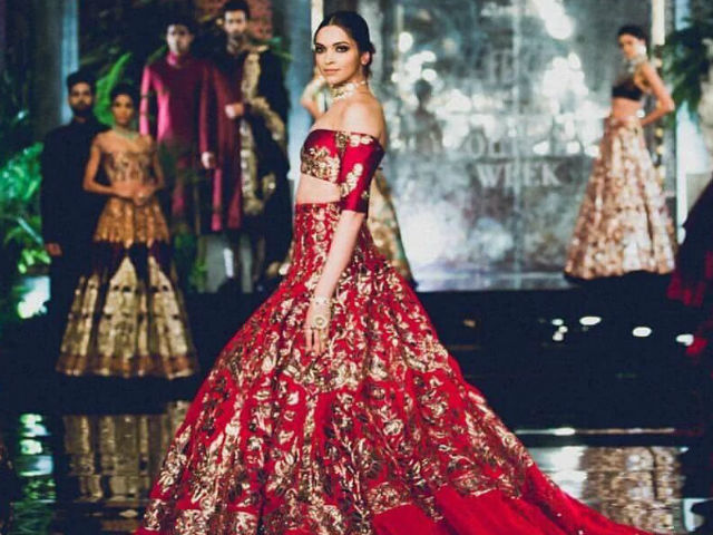 Deepika Padukone Shoots Down Wedding Rumours Like a Boss