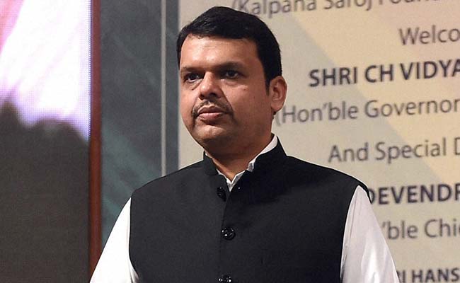 Maharashtra Chief Minister Asks Private Hospitals To Accept Old Currency Notes