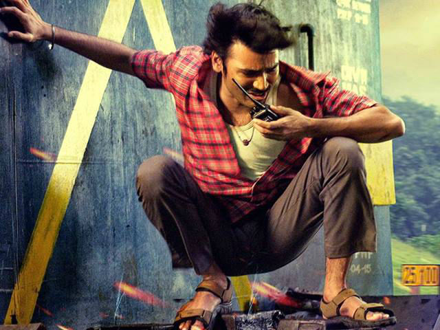 Why Dhanush Had Tea Atop a Train While Filming <i>Thodari</i>