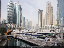 Gloss Comes Off Dubai As Oil Woes Spill Into Expat Promised Land Gloss Comes Off Dubai As Oil Woes Spill Into Expat Promised Land