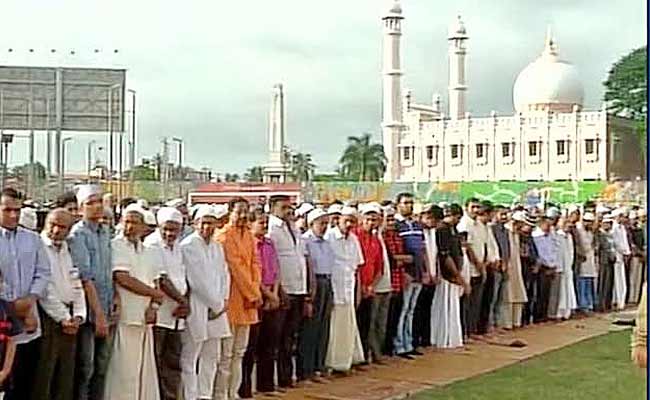 जम्मू-कश्मीर, केरल और शिया समुदाय में आज मनाई जा रही है ईद