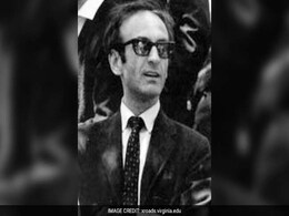 Elie Wiesel, Holocaust Survivor And Author, Dead At 87 Elie Wiesel, Holocaust Survivor And Author, Dead At 87