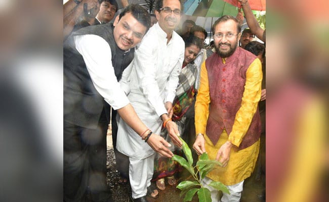 महाराष्ट्र में एक दिन में रोपे गए दो करोड़ से ज्यादा पौधे, रिकार्ड कायम किया