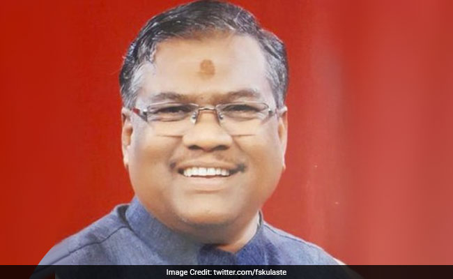 Union Minister Accuses Officer Of Insulting Family, Relative Denies