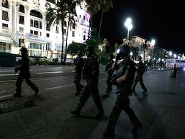 हमें उम्मीद करनी चाहिए आतंकी हमलों के बाद भी फ्रांस उदारता नहीं छोड़ेगा हमें उम्मीद करनी चाहिए आतंकी हमलों के बाद भी फ्रांस उदारता नहीं छोड़ेगा