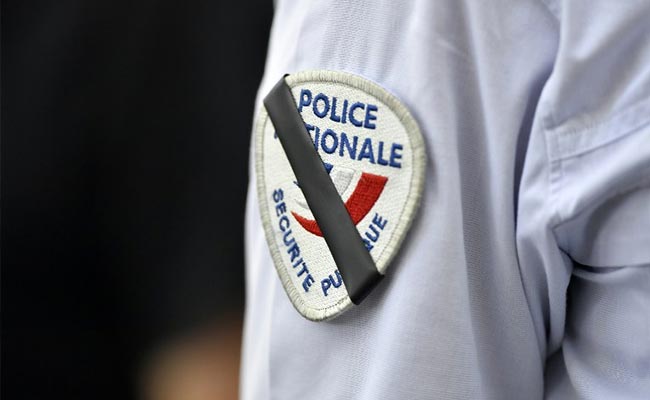 2 Policemen Injured In French Island Shooting: Official