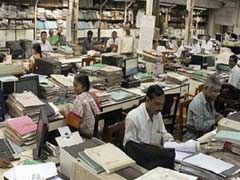 कैग का खुलासा : यूपी में लाखों कर्मचारियों के साथ धोखा- पेंशन के लिए वेतन से कटी रकम 'गायब'