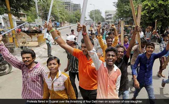 गुजरात में दलित शोषण का इतिहास पुराना, लेकिन अब सोशल मीडिया बन रहा है हथियार