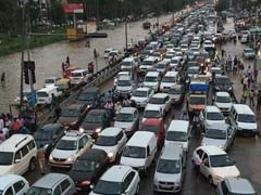 For Rained-Out Gurgaon, Twitter Adds 'Marine Drive' Insult to Injury