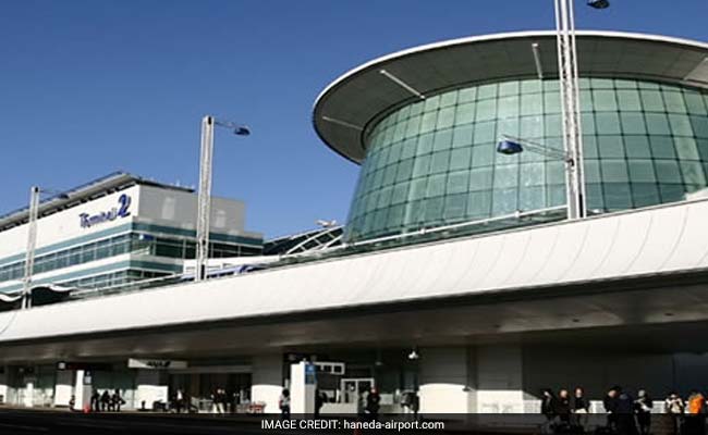 Emergency Landing Closes Runway At Tokyo's Airport After Jet Punctures Tyres