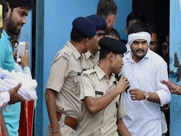 Ready To Surrender, Says Hardik Patel After Gujarat Court Orders Arrest Ready To Surrender, Says Hardik Patel After Gujarat Court Orders Arrest
