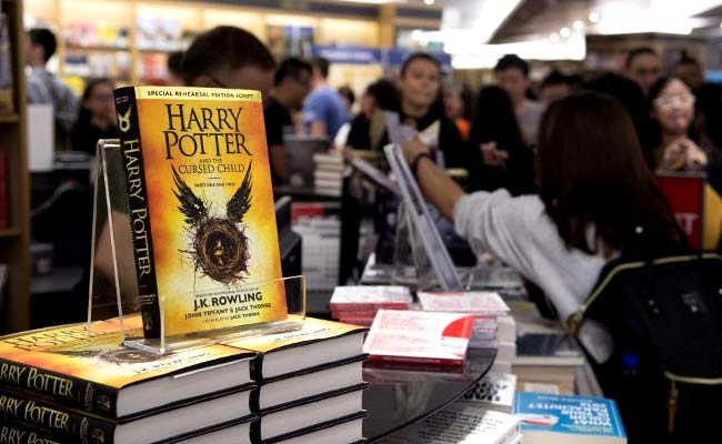 Harry Potter Script Makes Record UK, US Sales