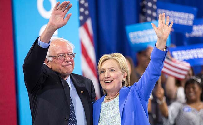 Hillary Clinton Must Become Next US President: Bernie Sanders
