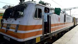 Indian Railways' 'Auto Express' to Speed Up Automobile Deliveries