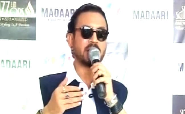 Actor Irrfan Khan Meets Arvind Kejriwal As 'Aam Aadmi'