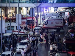 'Nothing Will Change': Post-Attack Selfies At Istanbul Airport 'Nothing Will Change': Post-Attack Selfies At Istanbul Airport