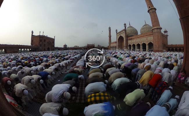 Eid Mubarak. 360-Degree View Of Jama Masjid Prayers