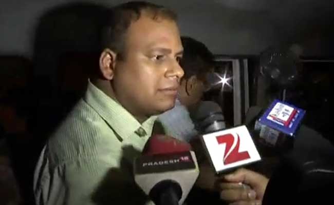 बिहार : आईएएस घूस लेते गिरफ्तार, कोर्ट ने 14 दिन की न्यायिक हिरासत में भेजा