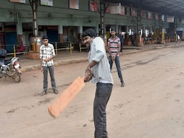No Money for 35% Hike, Says Karnataka State Transport Chief On Bus Strike No Money for 35% Hike, Says Karnataka State Transport Chief On Bus Strike
