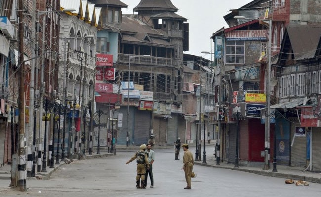 Curfew Lifted From 4 Districts In Kashmir, Few Incidents Of Stone Pelting