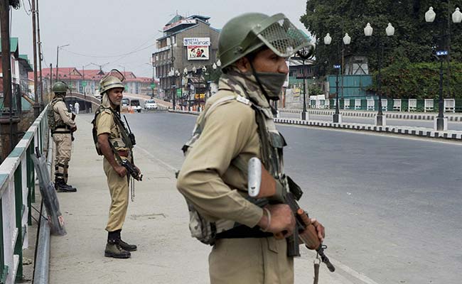 कश्मीर हिंसा : पांचवें दिन भी तनाव, आज 'शहीदी दिवस' पर सुरक्षा बल और अधिक अलर्ट